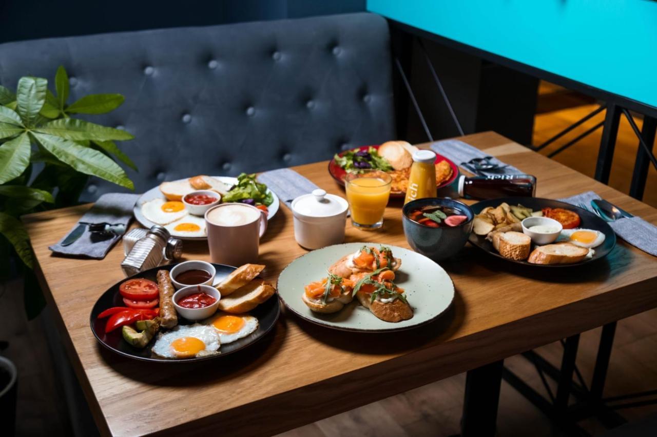 Golden Palace 악타우 외부 사진